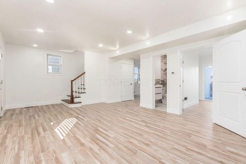 Tiny photo for 1120 Oakwood Avenue, Columbus, OH 43206 (MLS # 226002385)