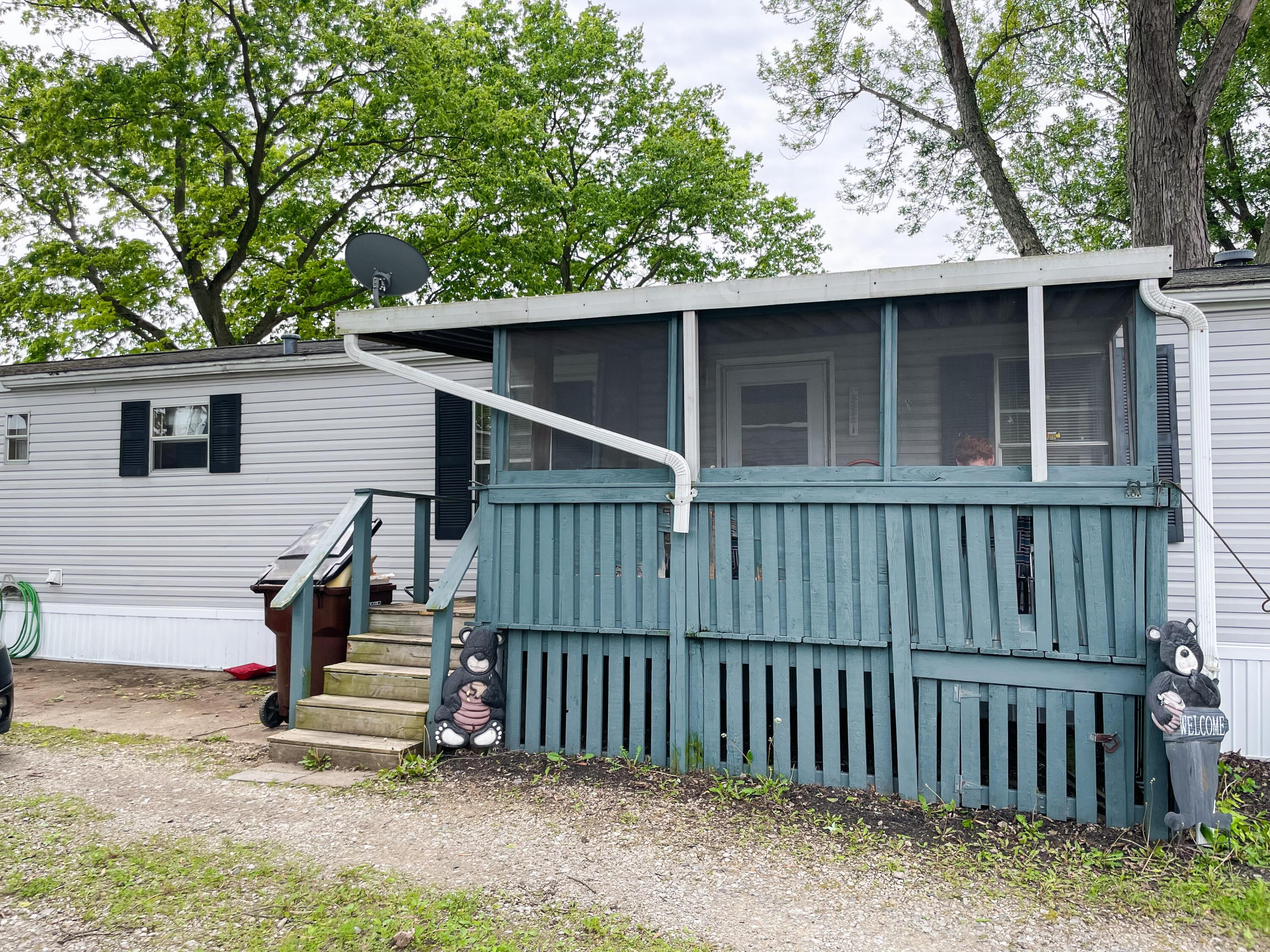 8565 Smith-Calhoun Road 205