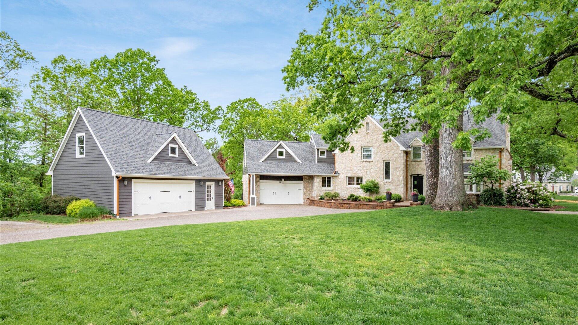 1251 Marwood Drive, Zanesville, Ohio image 1