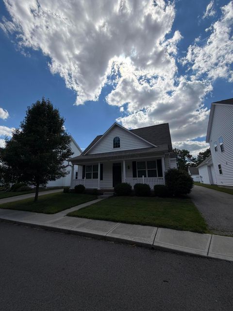 Photo of 3997 Peregrine Pass Drive, Columbus, OH 43230 (MLS # 226022756)
