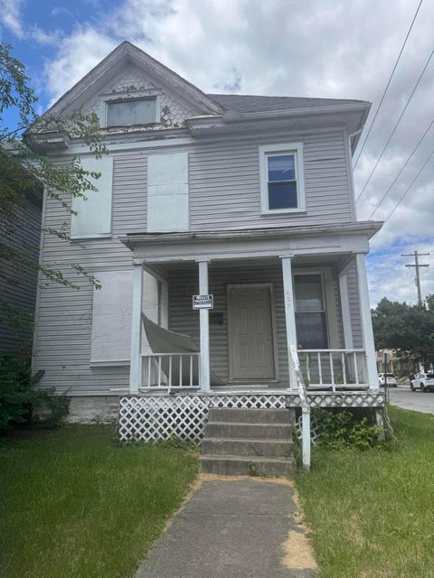 Photo of 427 N Garfield Avenue, Columbus, OH 43203 (MLS # 226022195)