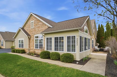 Photo of 5283 Hayden Woods Lane, Hilliard, OH 43026 (MLS # 226010679)