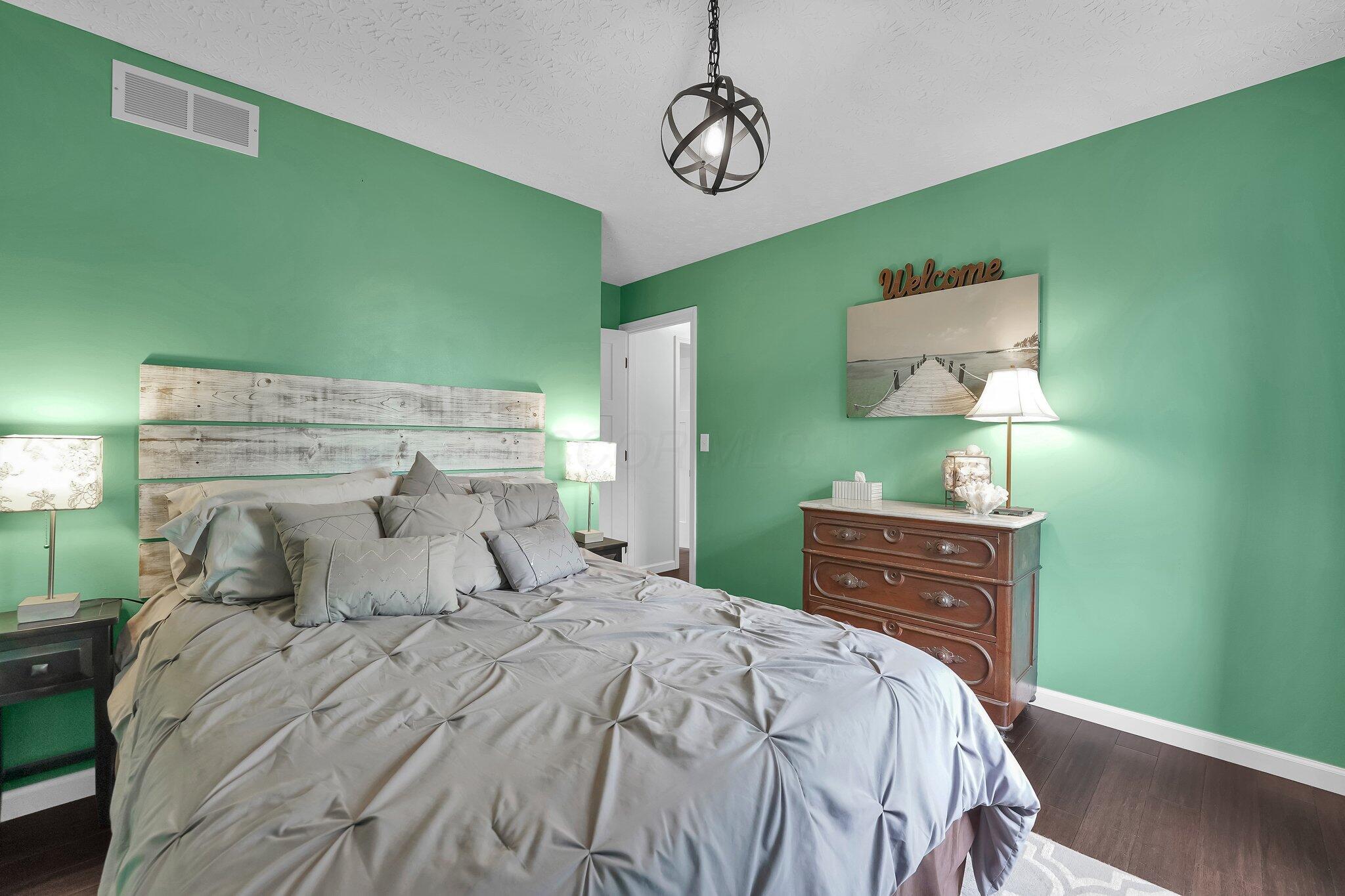 696 Buehler Drive, Delaware, Ohio image 31