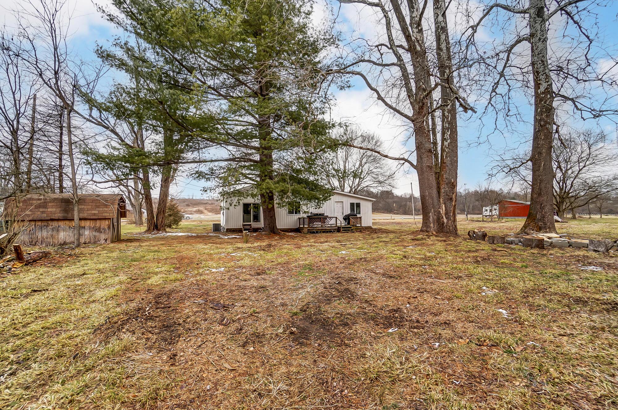 6876 Columbus Road, Centerburg, Ohio image 37