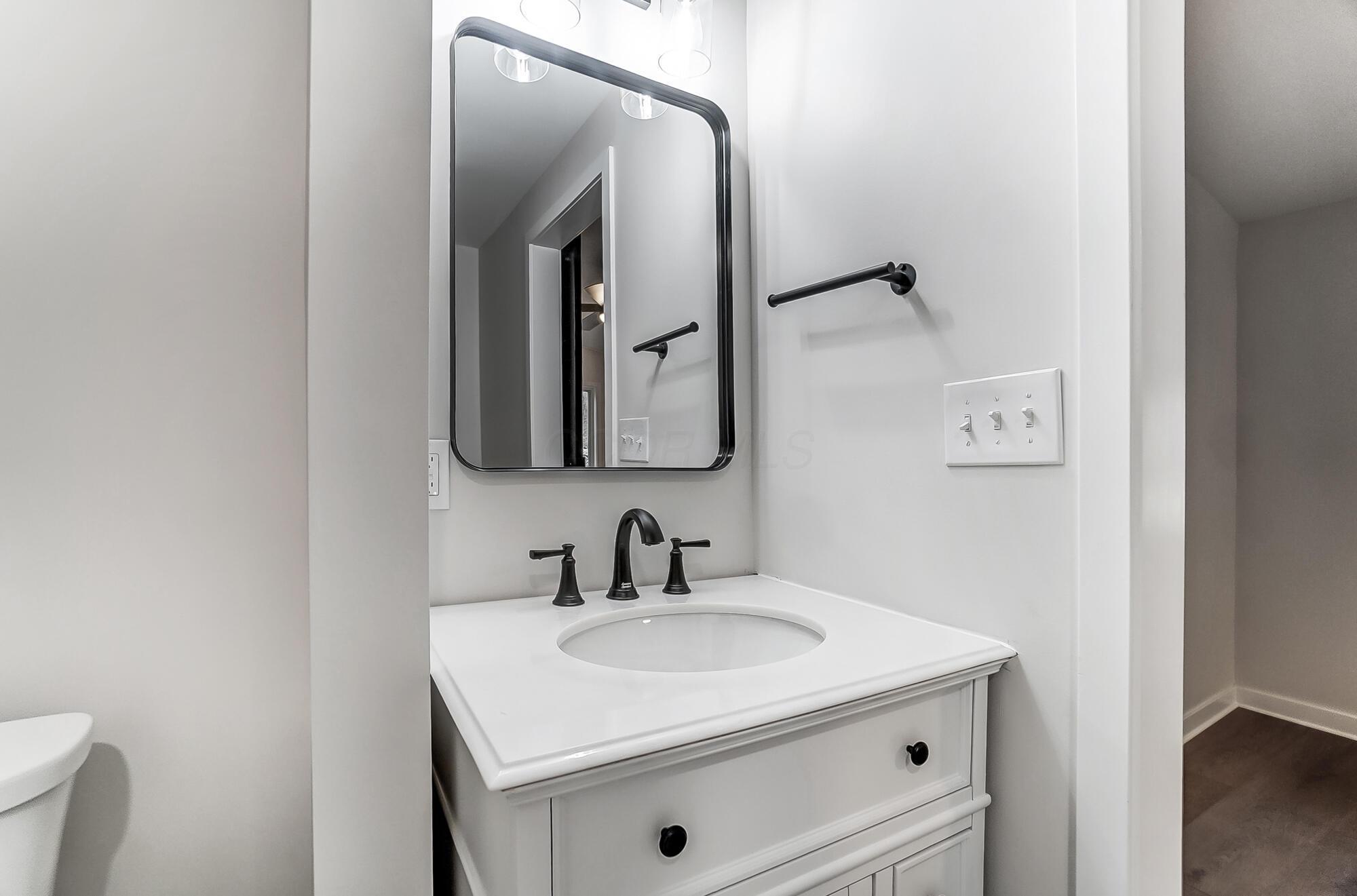 6876 Columbus Road, Centerburg, Ohio image 20