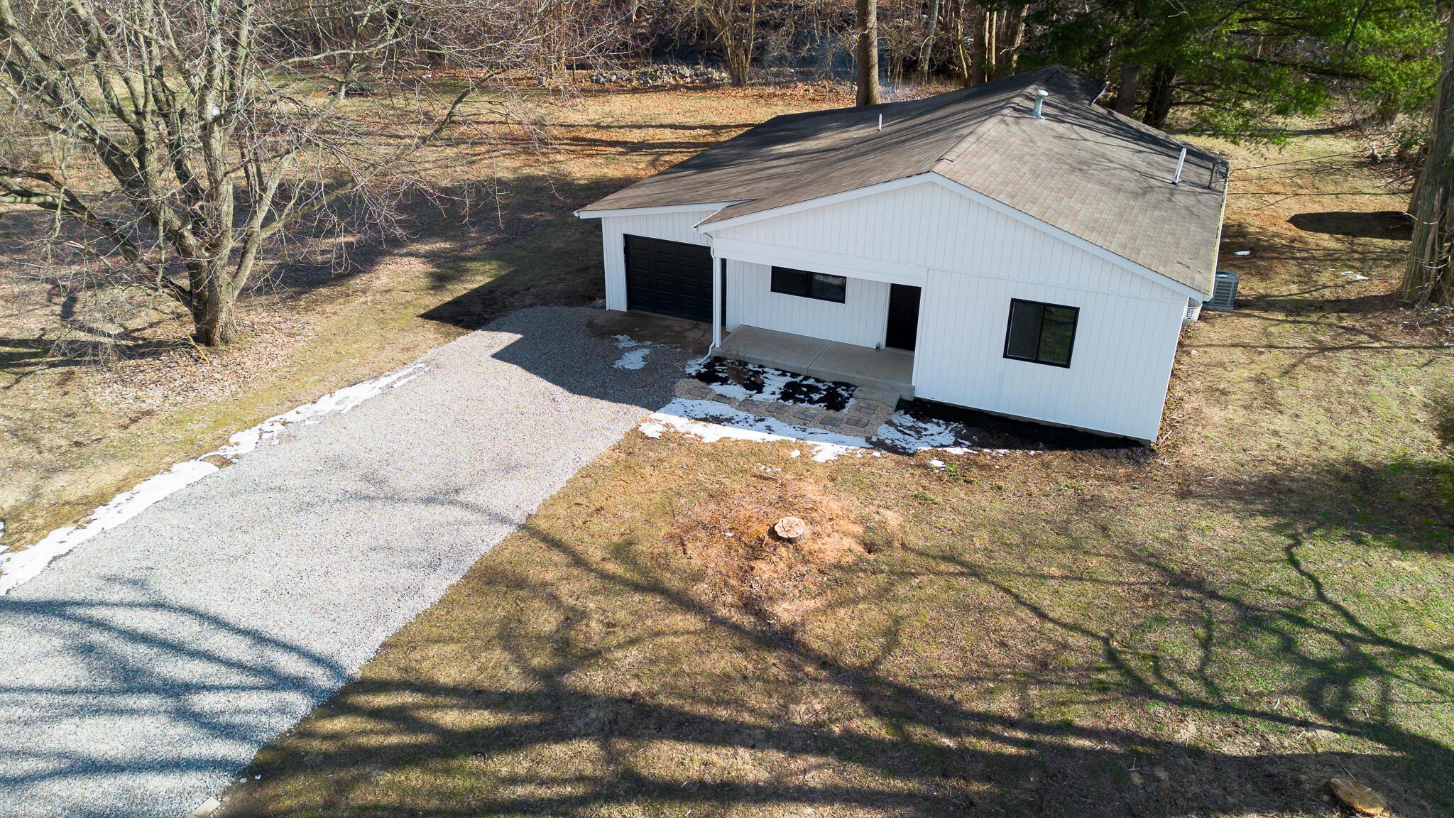 6876 Columbus Road, Centerburg, Ohio image 45