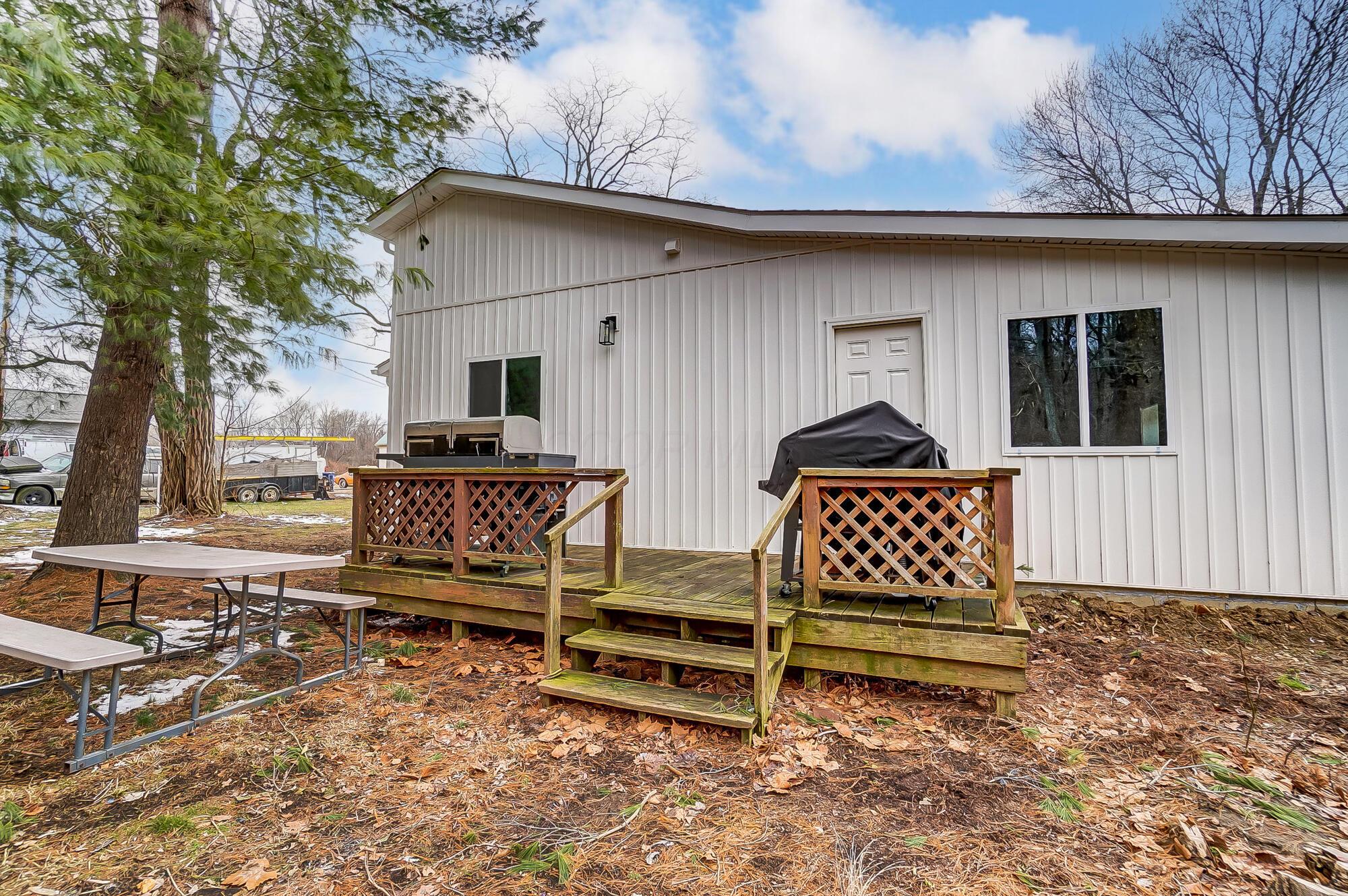 6876 Columbus Road, Centerburg, Ohio image 33