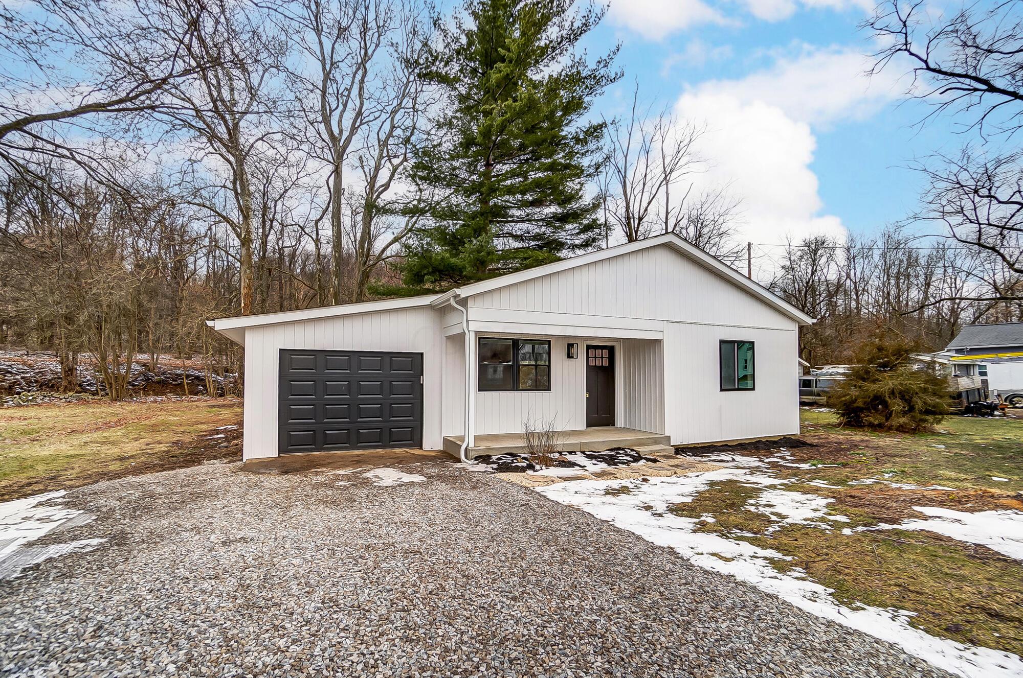 6876 Columbus Road, Centerburg, Ohio image 46