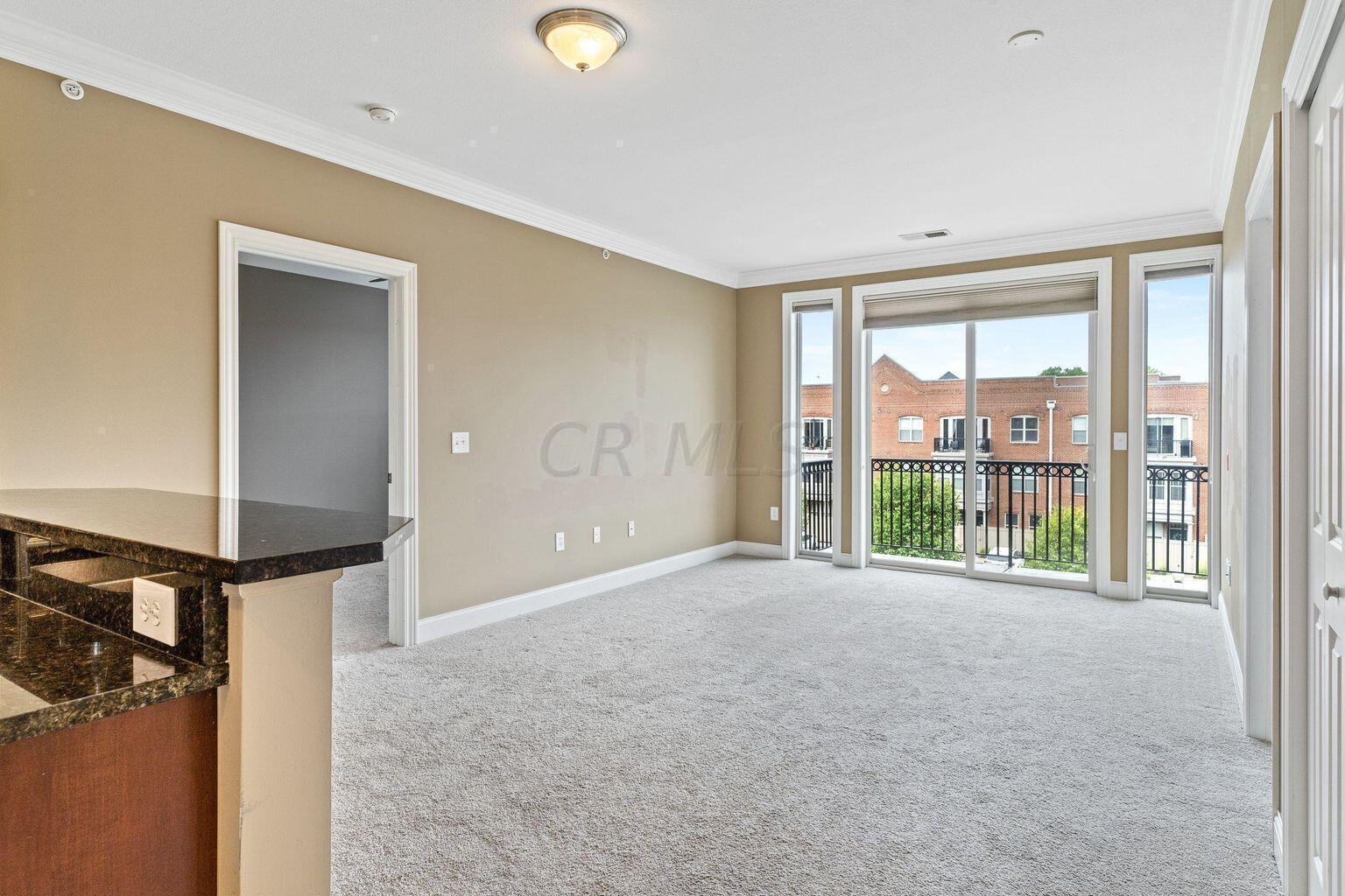 953 Ingleside Avenue 312