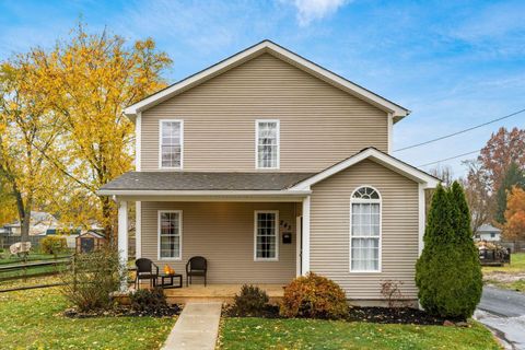Photo of 243 N Liberty Street, Baltimore, OH 43105 (MLS # 226001465)
