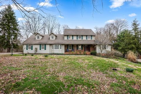 Photo of 1760 Innisbrook Lane, Zanesville, OH 43701 (MLS # 226009356)