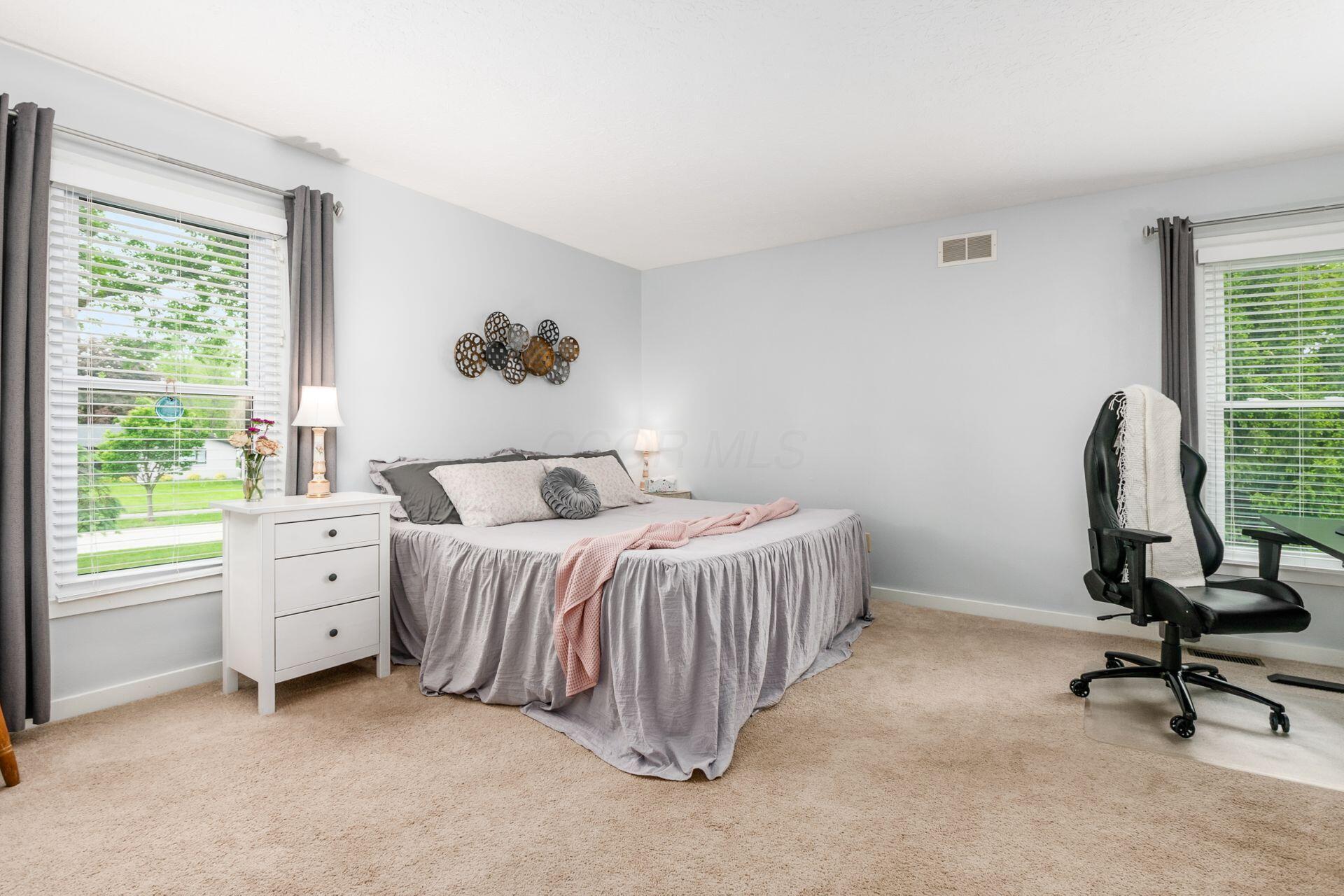 299 St Andrews Drive, Dublin, Ohio image 16