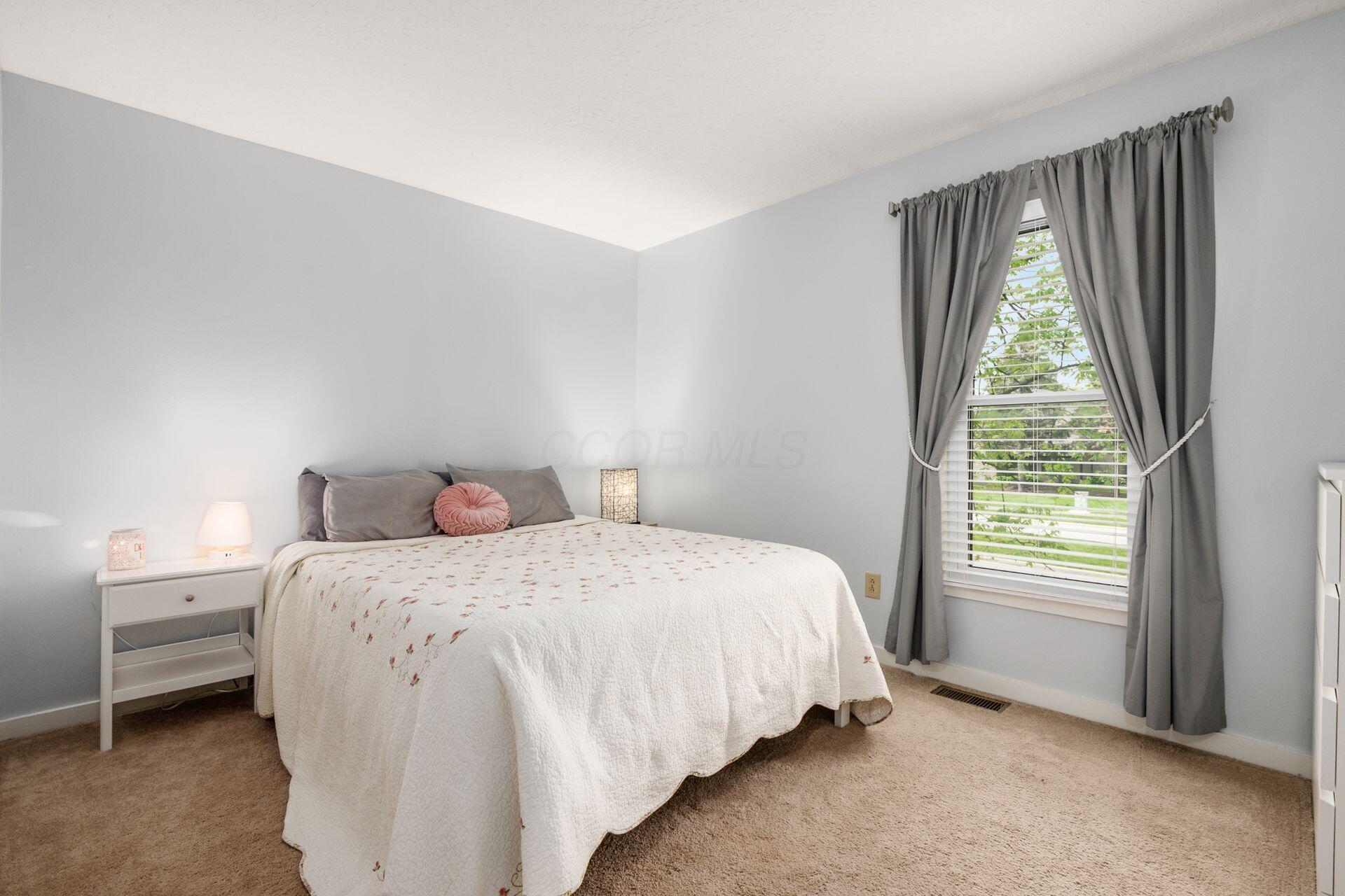 299 St Andrews Drive, Dublin, Ohio image 19
