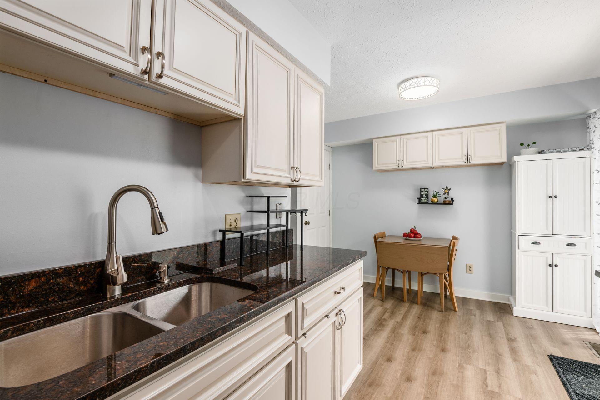 299 St Andrews Drive, Dublin, Ohio image 13