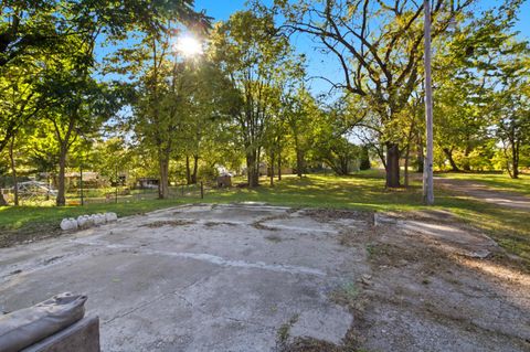 Tiny photo for 417 N West Street, Bellefontaine, OH 43311 (MLS # 225039480)