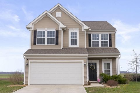 Photo of 5316 Karst Circle, Ashville, OH 43103 (MLS # 226010572)