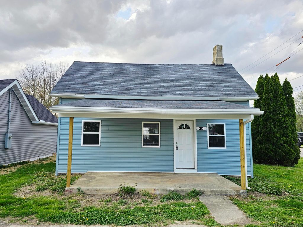 Photo of 30 Market Street, Bloomingburg, OH 43106 (MLS # 226013574)