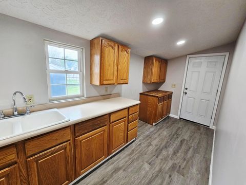 Tiny photo for 30 Market Street, Bloomingburg, OH 43106 (MLS # 226013574)