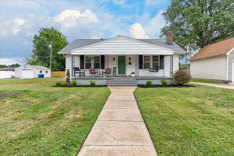 Photo of 724 Carolyn Road, Washington Court House, OH 43160 (MLS # 226028127)