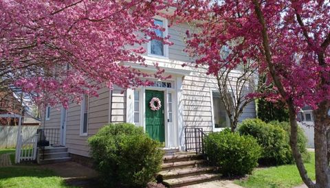 Homes For Sale - 4 S Clinton Street<br/> Mount Vernon, OH 43050