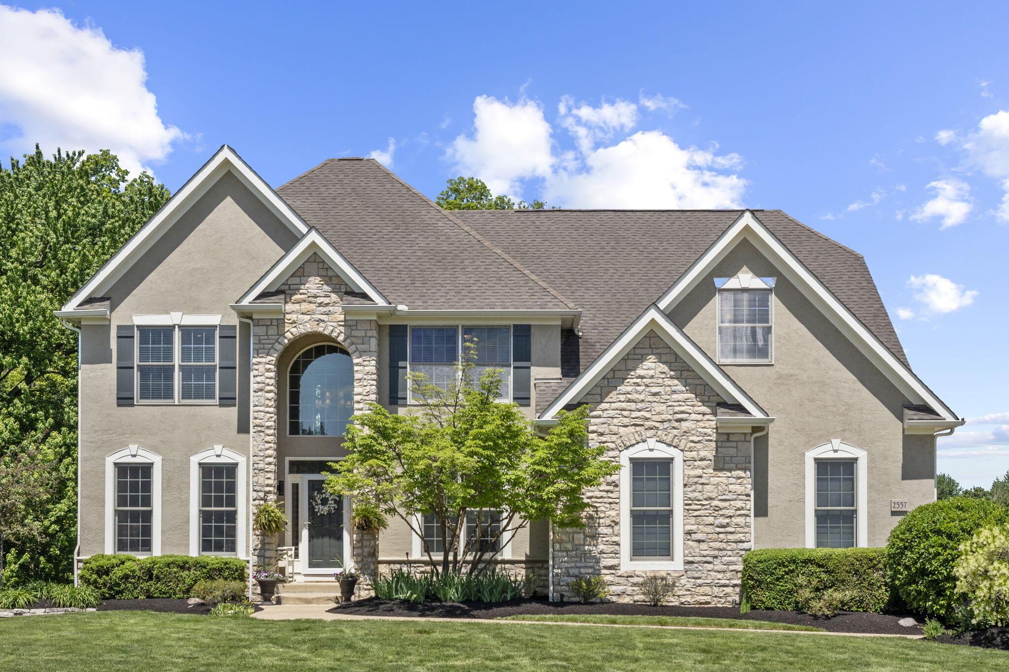 2557 Coltsbridge Drive, Lewis Center, Ohio image 1