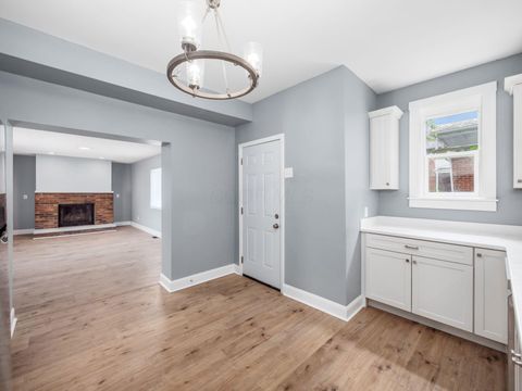 Tiny photo for 838 S Ohio Avenue, Columbus, OH 43206 (MLS # 226013991)
