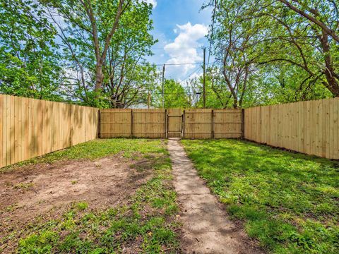 Tiny photo for 838 S Ohio Avenue, Columbus, OH 43206 (MLS # 226013991)