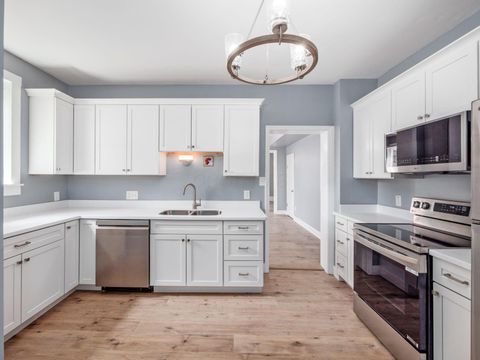 Tiny photo for 838 S Ohio Avenue, Columbus, OH 43206 (MLS # 226013991)