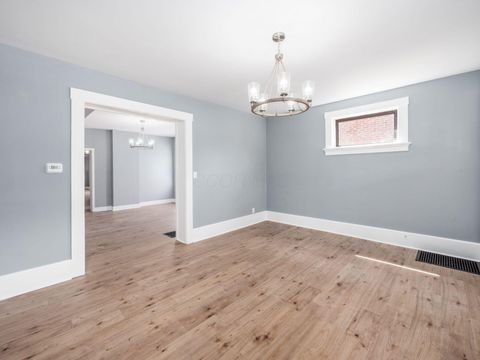 Tiny photo for 838 S Ohio Avenue, Columbus, OH 43206 (MLS # 226013991)
