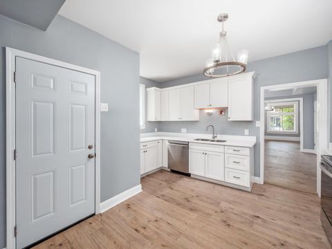 Tiny photo for 838 S Ohio Avenue, Columbus, OH 43206 (MLS # 226013991)