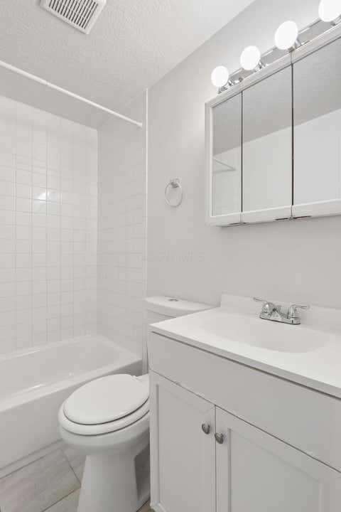 Tiny photo for 4838 Refugee Road, Columbus, OH 43232 (MLS # 226024509)