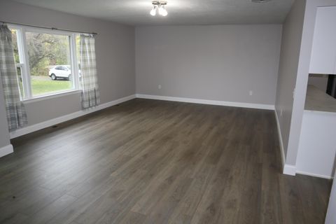 Tiny photo for 2575 Staunton Sugar Grove Road, Washington Court House, OH 43160 (MLS # 225041037)