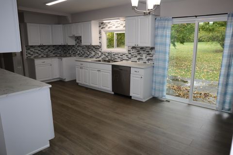 Tiny photo for 2575 Staunton Sugar Grove Road, Washington Court House, OH 43160 (MLS # 225041037)