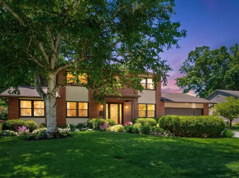 Photo of 711 Lauraland Drive S, Columbus, OH 43214 (MLS # 226020440)