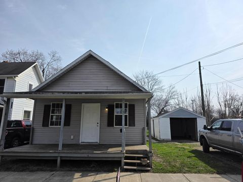 Photo of 30 N Morris Street, Newark, OH 43055 (MLS # 226007667)