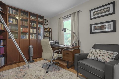 Tiny photo for 9246 Windy Creek Drive, Columbus, OH 43240 (MLS # 226004747)