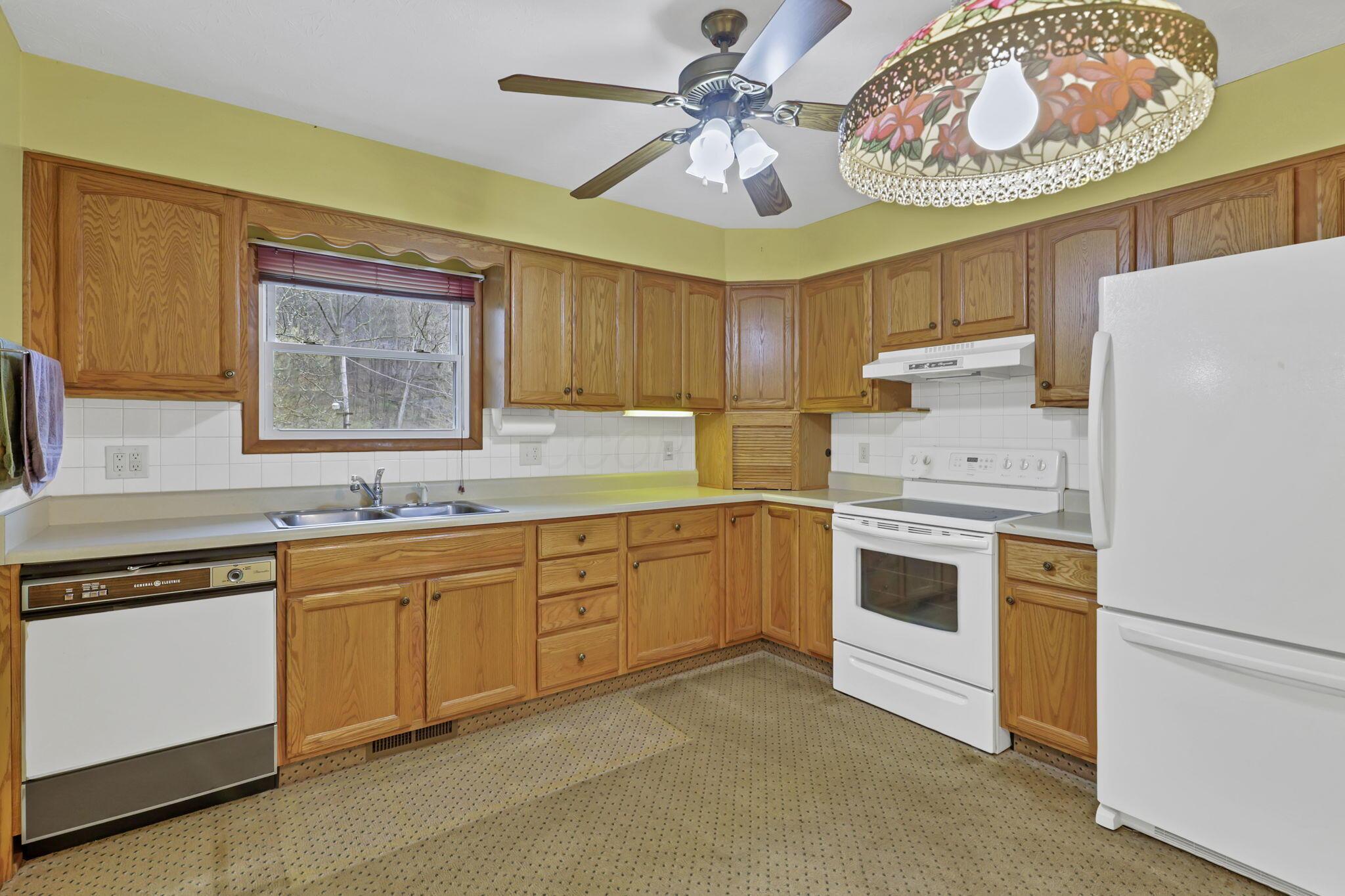 1185 Mcgrery Road, Lancaster, Ohio image 10