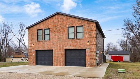 Photo of 13134 Pine Road NE, Thornville, OH 43076 (MLS # 226003568)