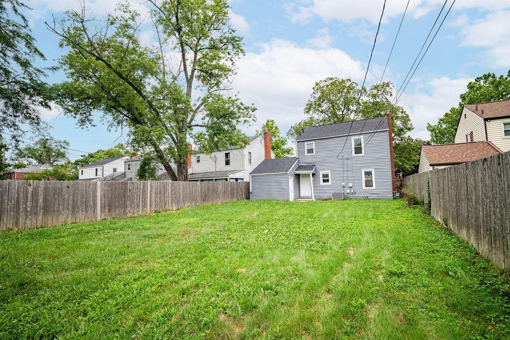 Columbus, Ohio 43204, United States, 3 Bedrooms Bedrooms, ,1 BathroomBathrooms,Residential,Active,197466