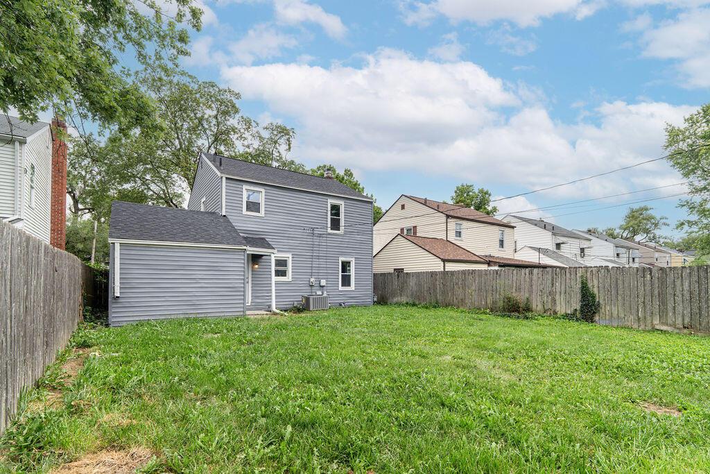 Columbus, Ohio 43204, United States, 3 Bedrooms Bedrooms, ,1 BathroomBathrooms,Residential,Active,197466