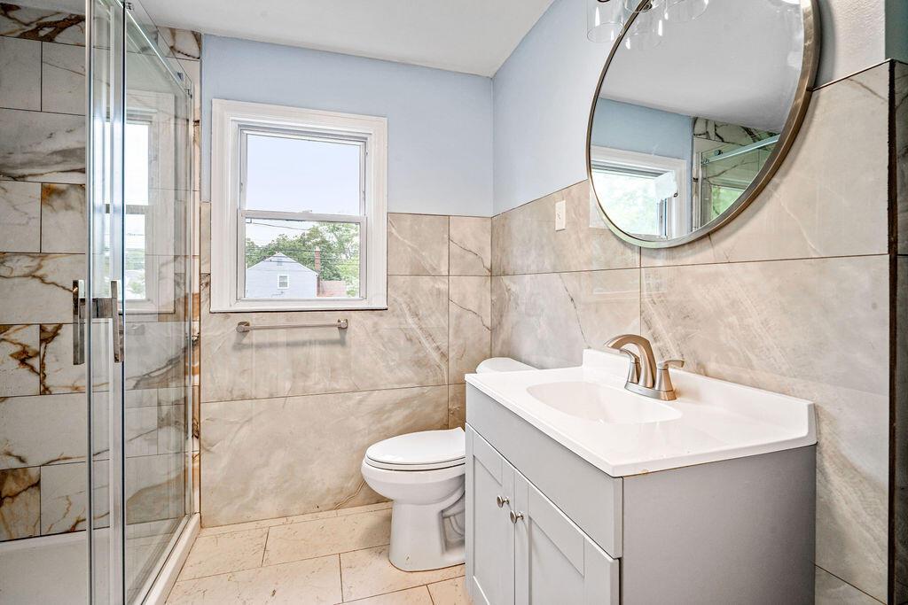 Columbus, Ohio 43204, United States, 3 Bedrooms Bedrooms, ,1 BathroomBathrooms,Residential,Active,197466