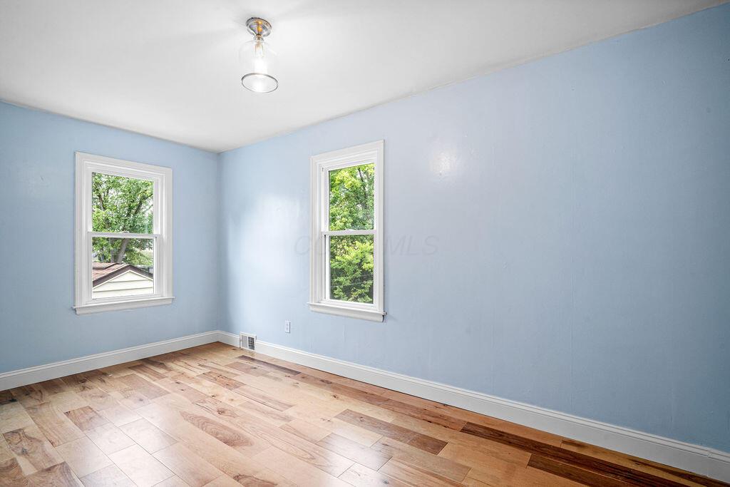 Columbus, Ohio 43204, United States, 3 Bedrooms Bedrooms, ,1 BathroomBathrooms,Residential,Active,197466