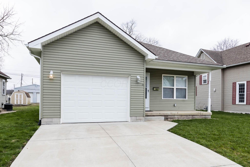 Photo of 719 S Main Street, Washington Court House, OH 43160 (MLS # 226037302)