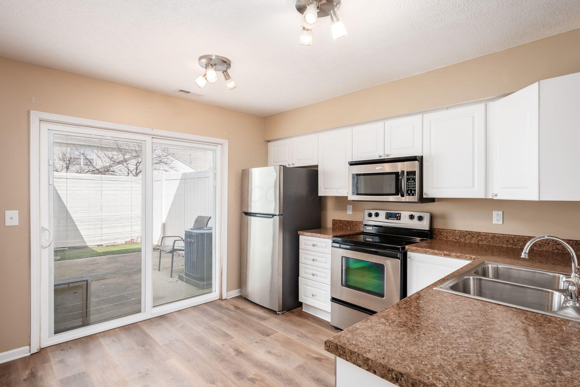 6081 Avatar Drive #7, New Albany, Ohio image 8