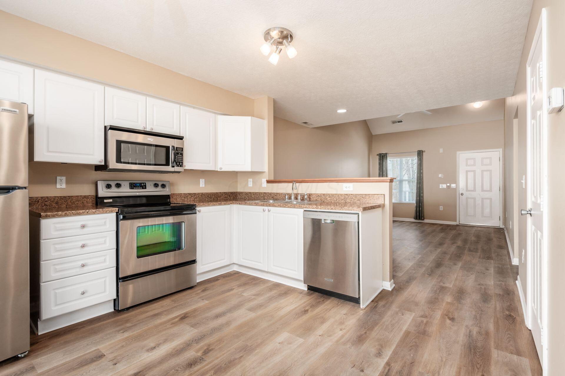 6081 Avatar Drive #7, New Albany, Ohio image 7