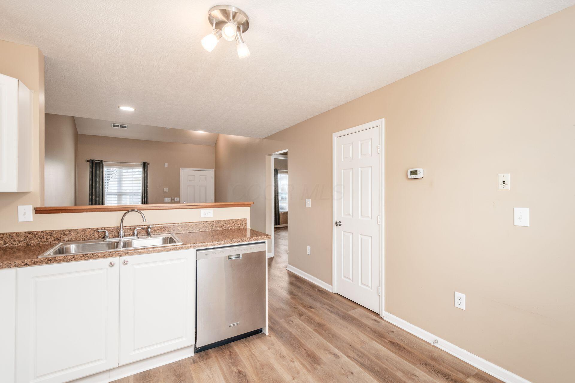 6081 Avatar Drive #7, New Albany, Ohio image 9