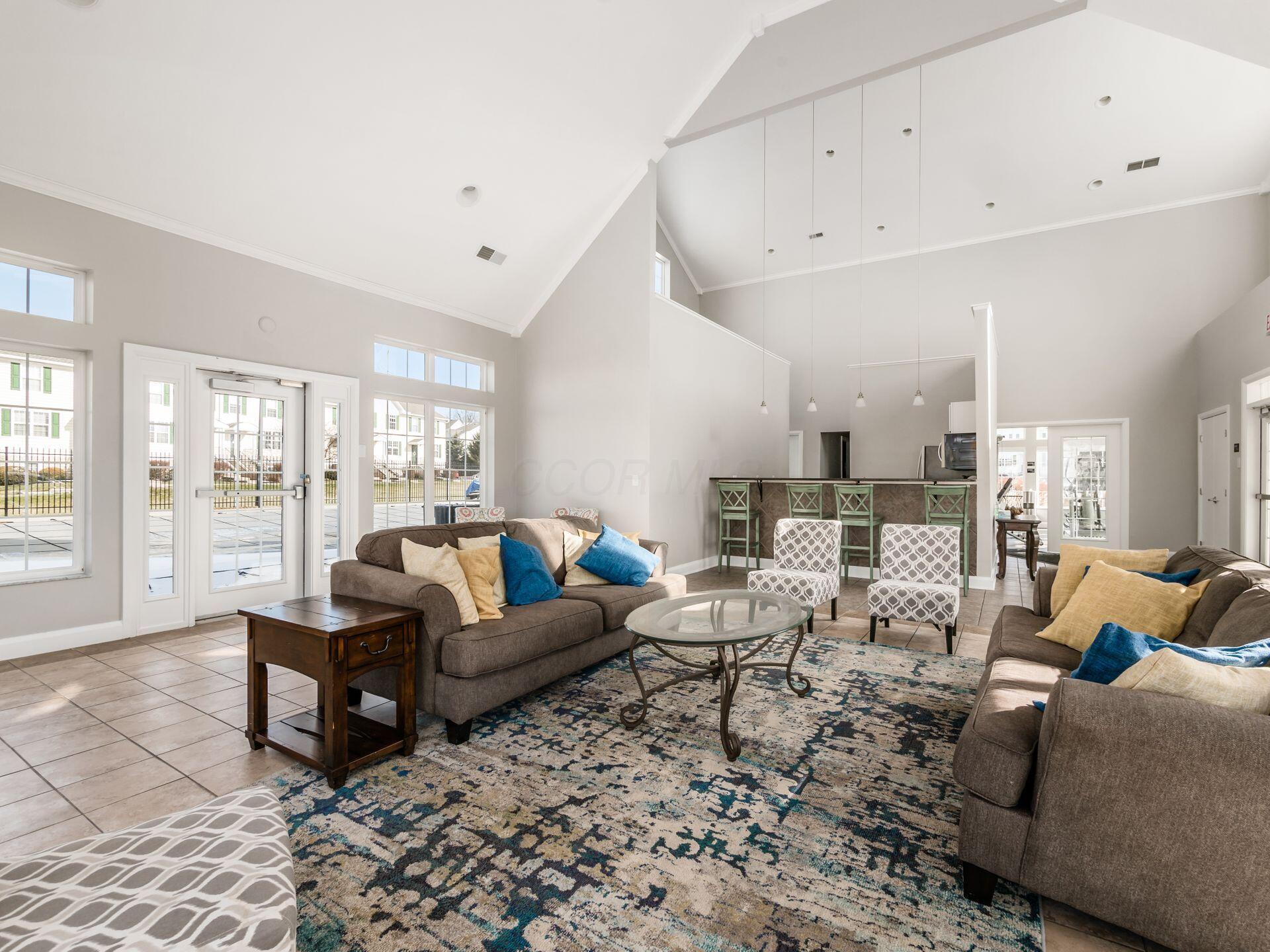 6081 Avatar Drive #7, New Albany, Ohio image 31
