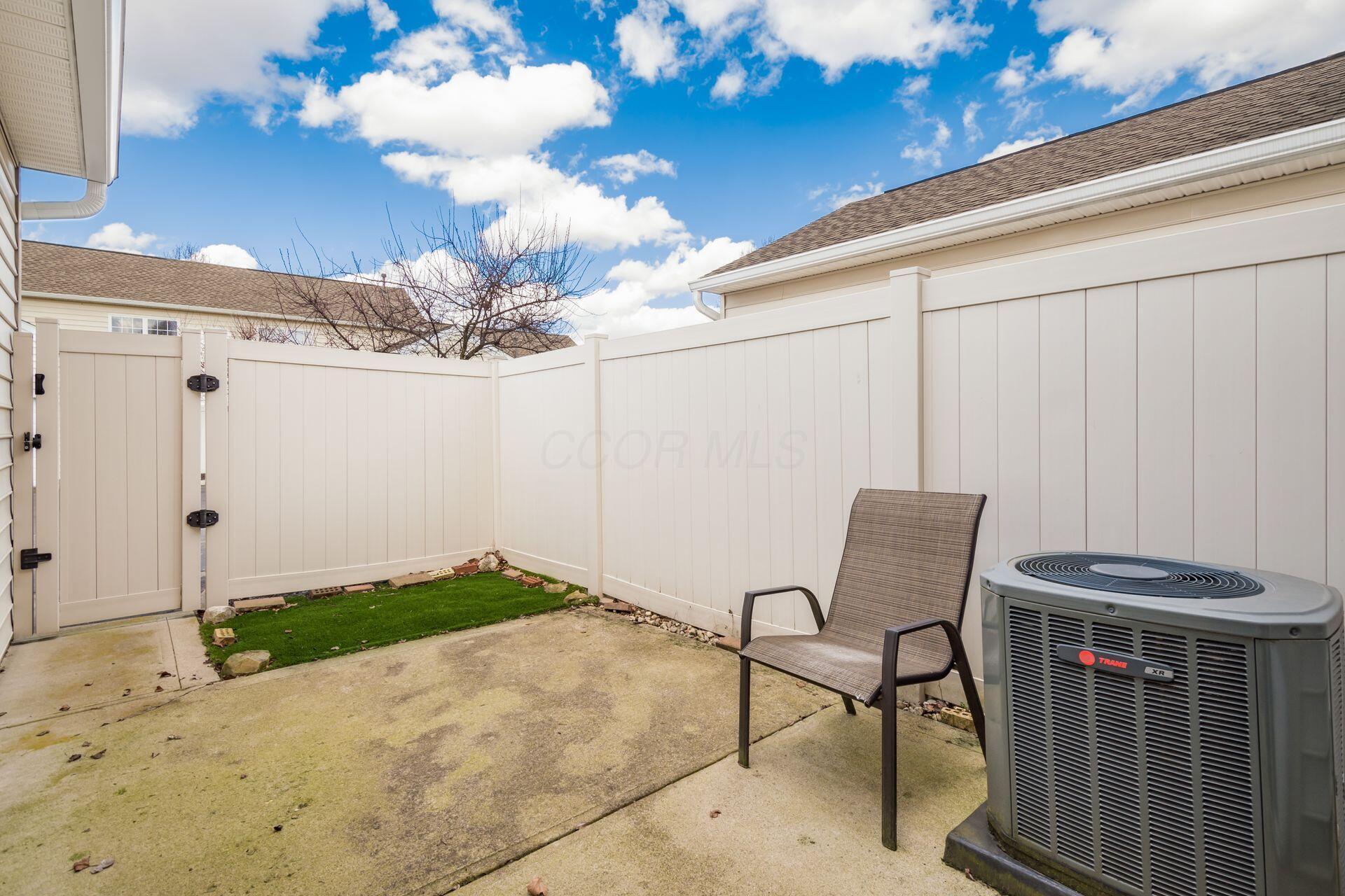 6081 Avatar Drive #7, New Albany, Ohio image 25