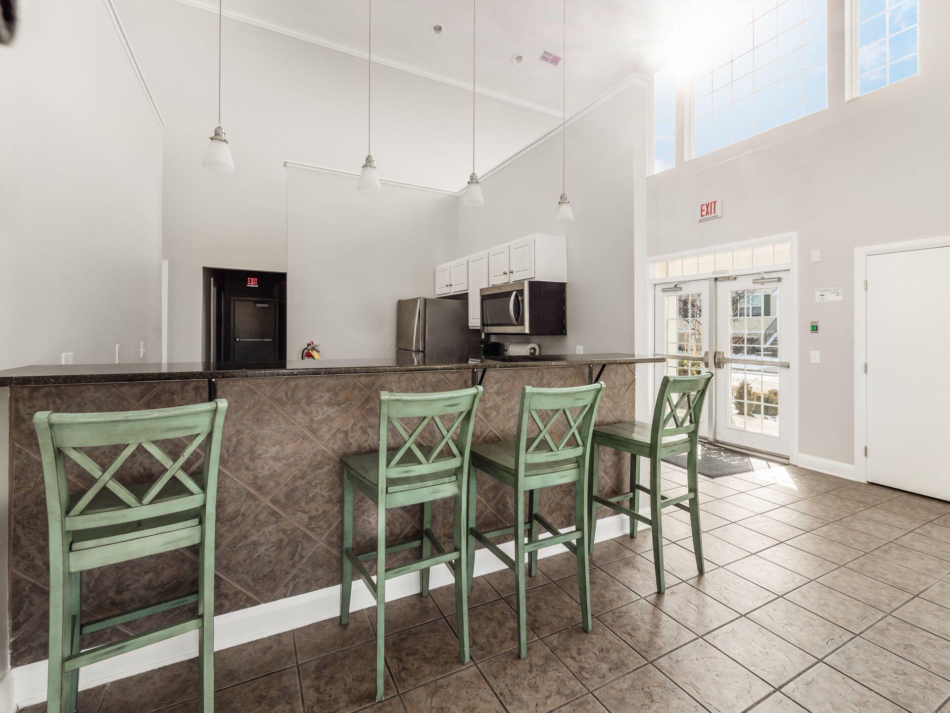 6081 Avatar Drive #7, New Albany, Ohio image 32