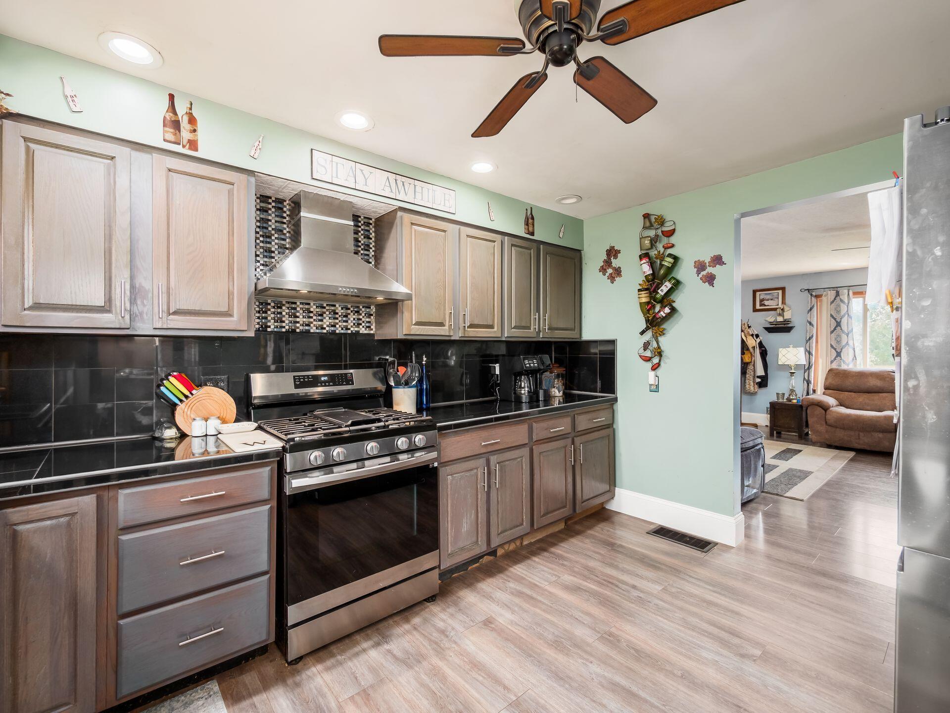 1410 Stratford Road, Delaware, Ohio image 3